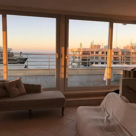 Duplex Penthouse Super Zeezicht 아파트 드판